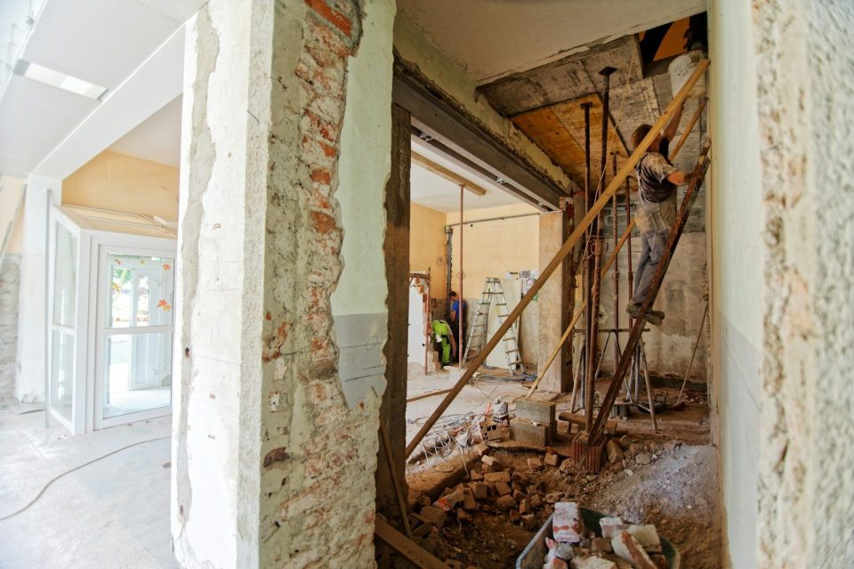 Kaj vključiti pri prenovi starejšega doma